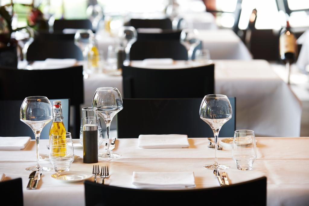 Parkhotel Wallberg Volketswil Buitenkant foto