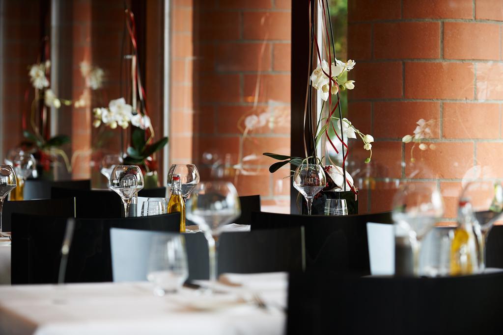 Parkhotel Wallberg Volketswil Buitenkant foto