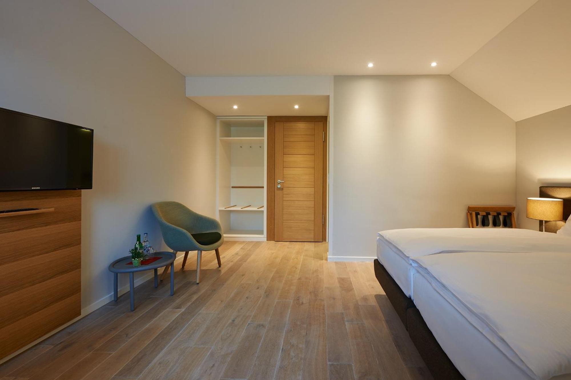 Parkhotel Wallberg Volketswil Buitenkant foto